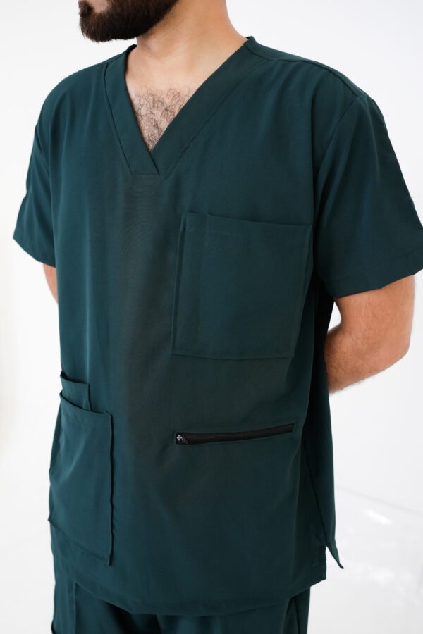 7 Zipper Scrub Set.